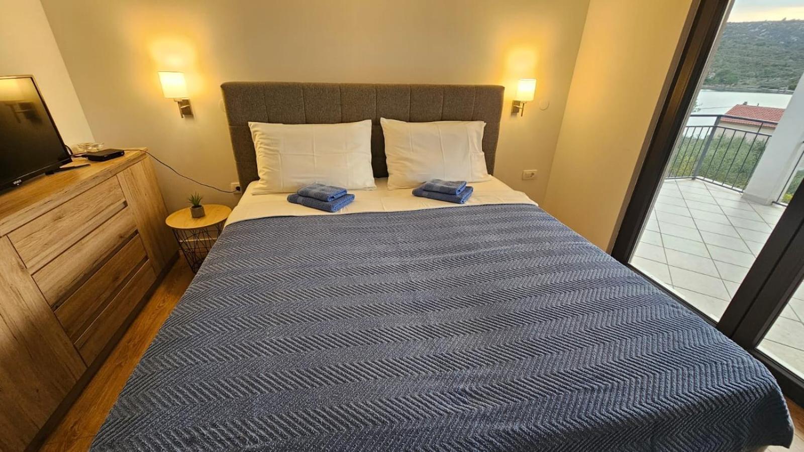 Apartman Vitanov Vinisce Ngoại thất bức ảnh